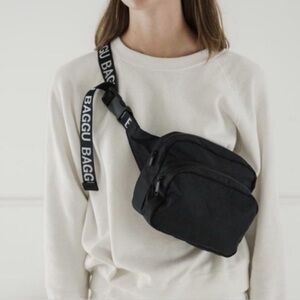 Original White Letter Strap Baggu Black Fanny Pack Crossbody Bag
